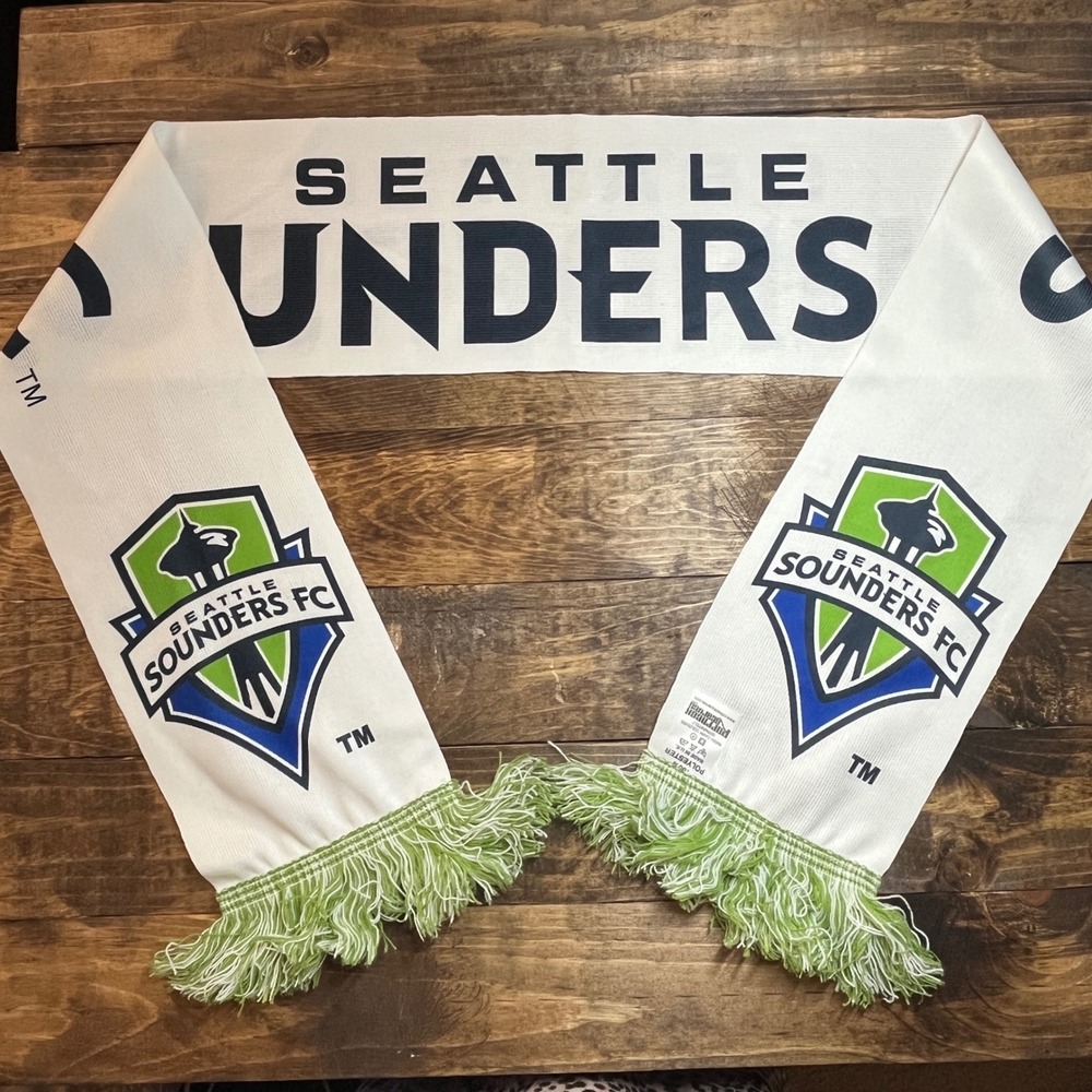 Seattle Sounders FC MLS Soccer Scarf White Green Blue Fringe U.K. Made